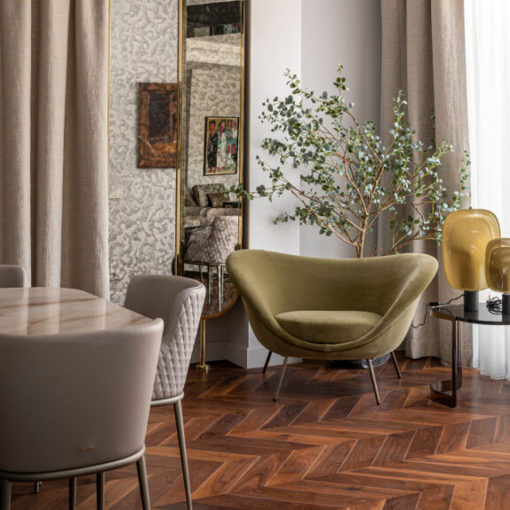 LAKE VIEW VILLA 26-M